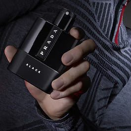 PRADA
Luna Rossa Black